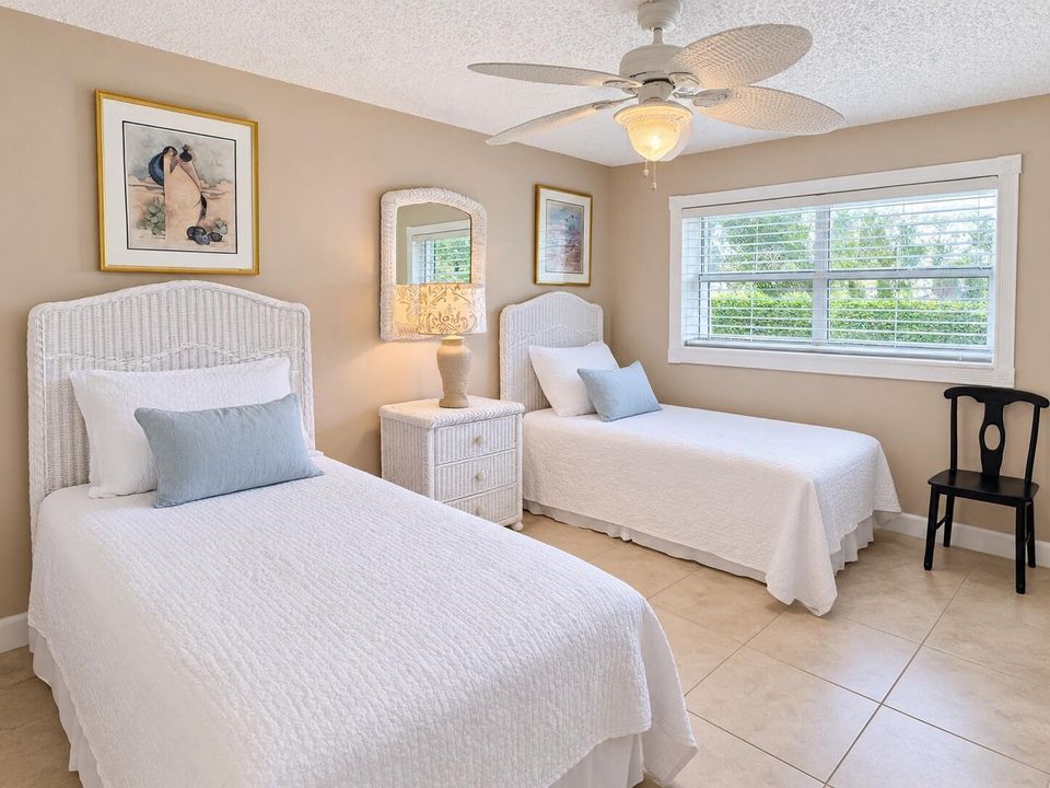 Bright Coastal Twin Bedroom Retreat