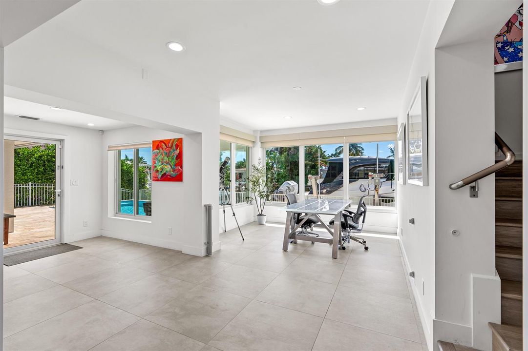 SUNROOM_ANGLE_LEFT