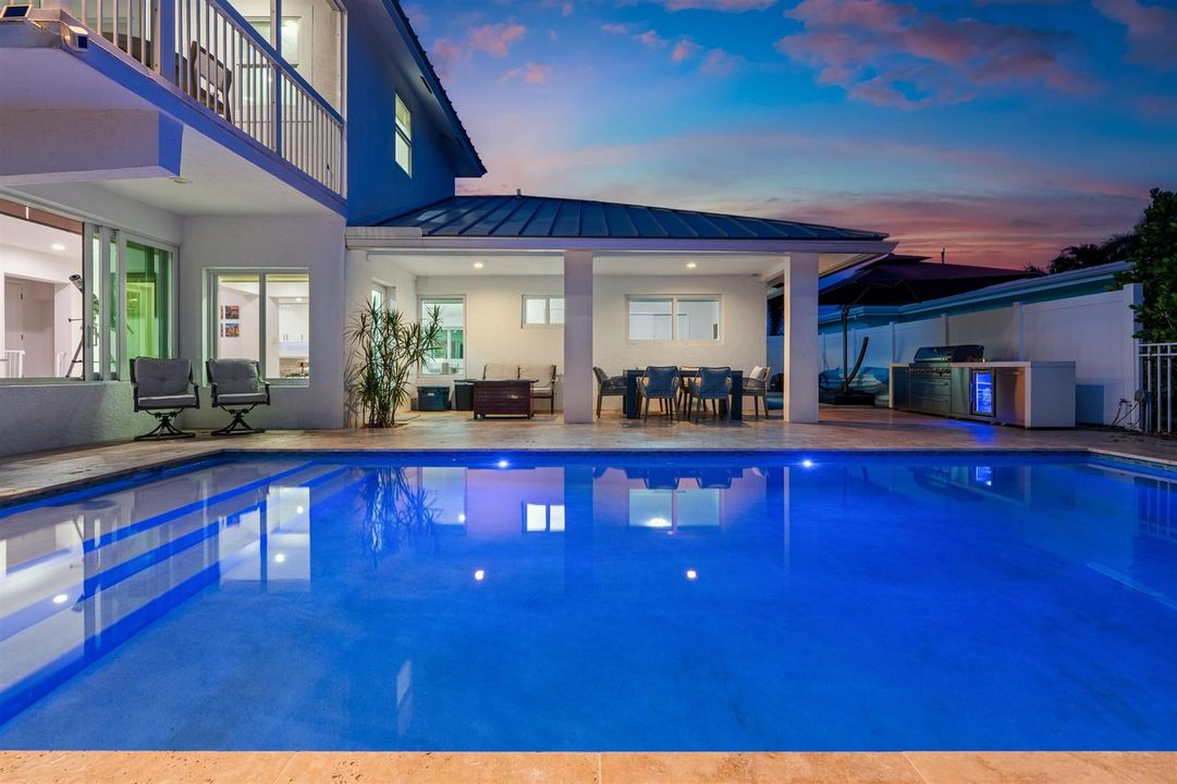 POOL_TO_REAR_STRAIGHT_SUNSET