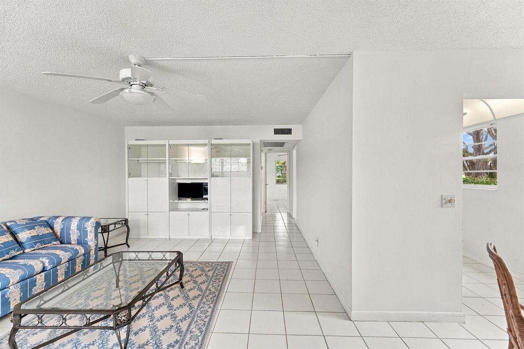 06_living room