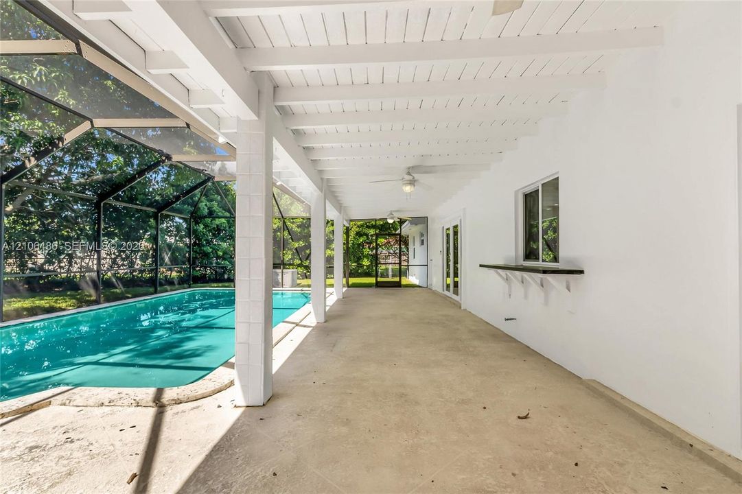 En Venta: $1,445,000 (4 camas, 3 baños, 2487 Pies cuadrados)