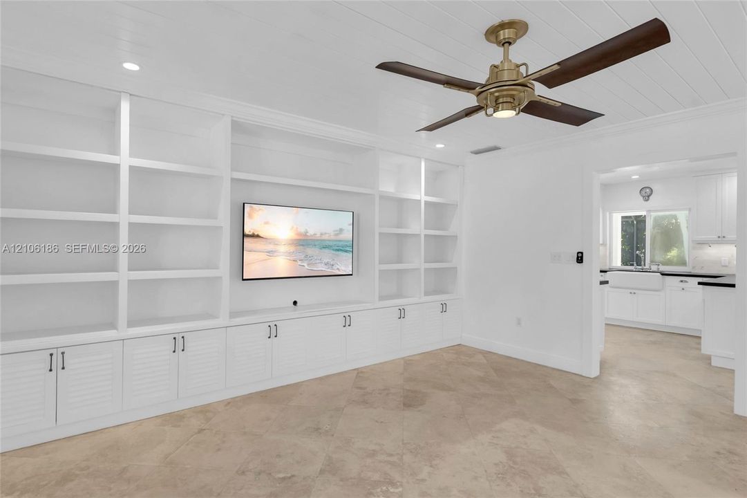En Venta: $1,445,000 (4 camas, 3 baños, 2487 Pies cuadrados)