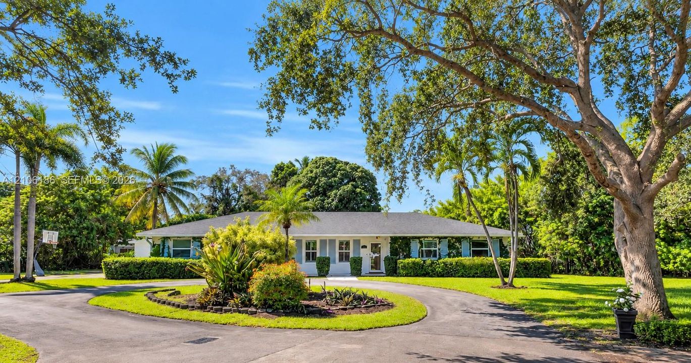 En Venta: $1,445,000 (4 camas, 3 baños, 2487 Pies cuadrados)