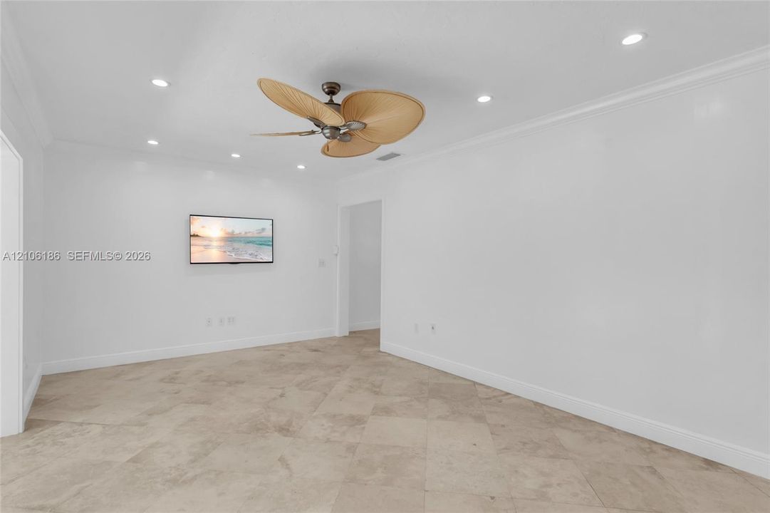 En Venta: $1,445,000 (4 camas, 3 baños, 2487 Pies cuadrados)