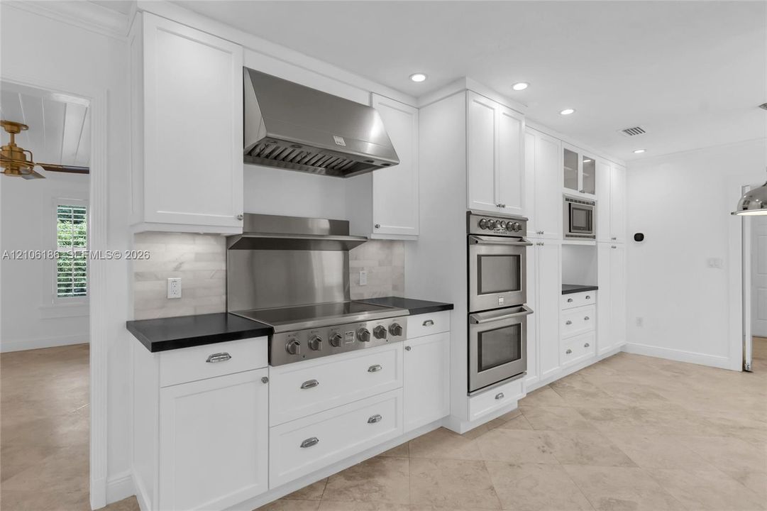En Venta: $1,445,000 (4 camas, 3 baños, 2487 Pies cuadrados)