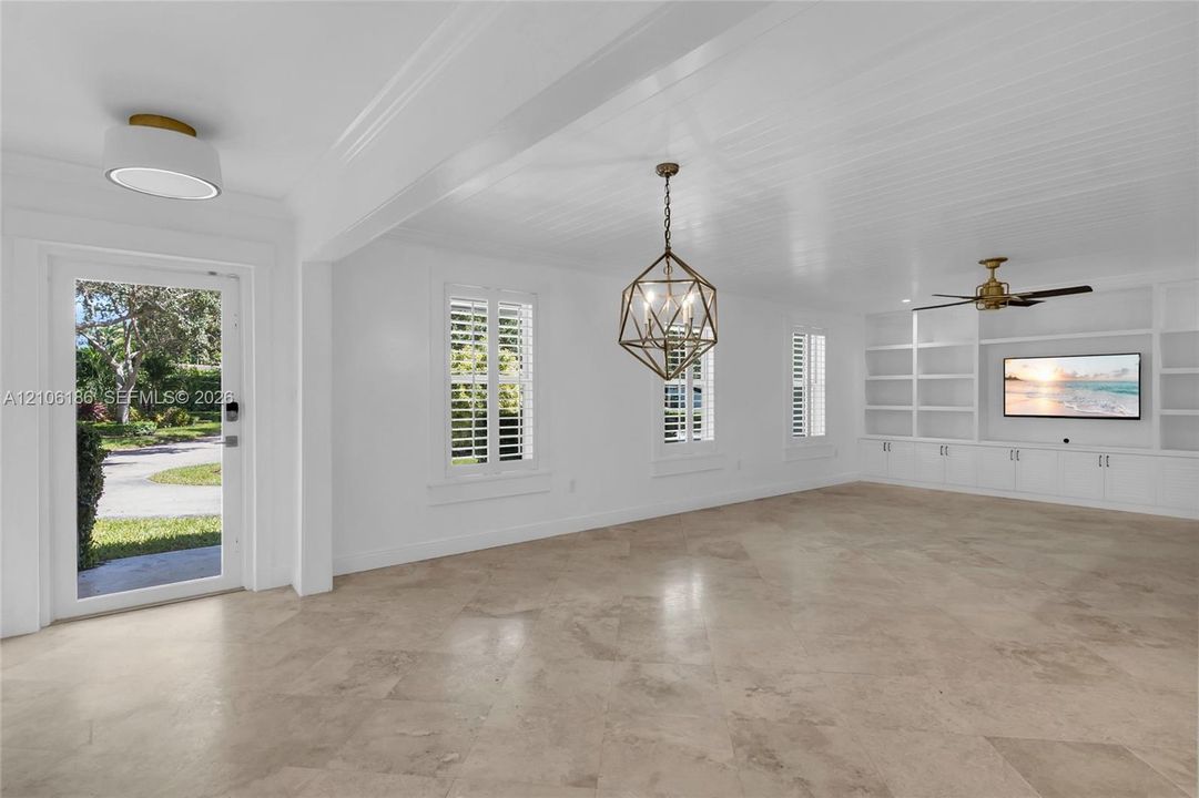 Living room & dining area
