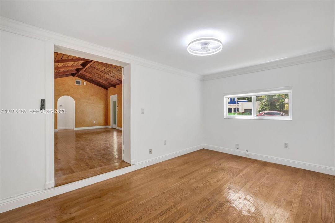 В аренду: $5,950 (3 спален, 3 ванн, 1653 Квадратных фут)