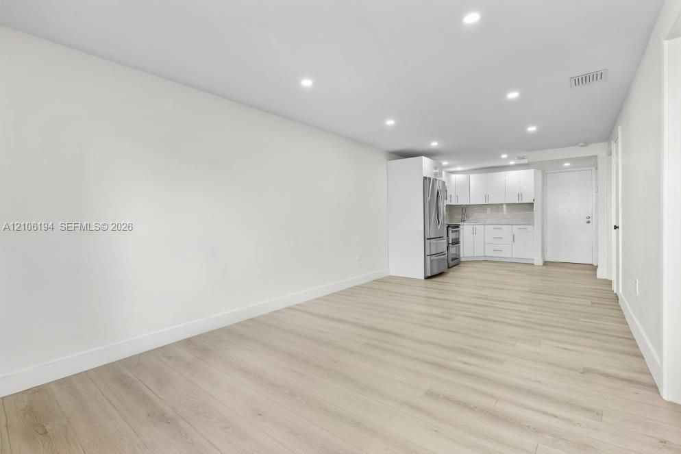 For Sale: $329,876 (2 beds, 2 baths, 667 Square Feet)