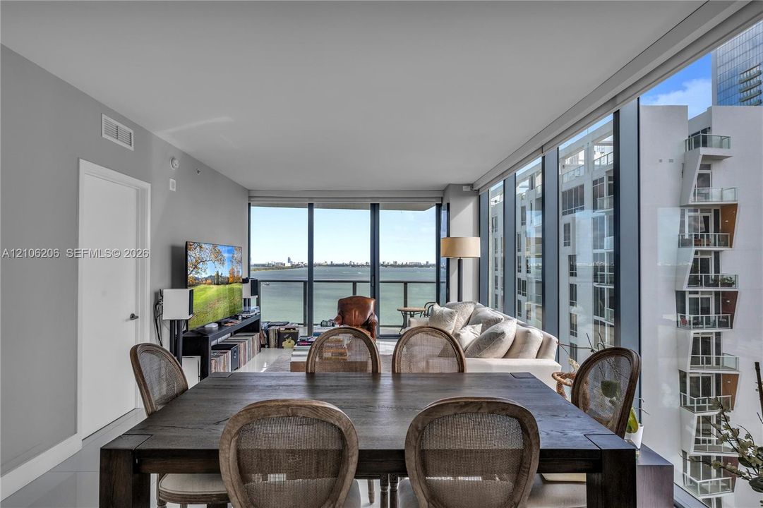 В аренду: $6,500 (3 спален, 2 ванн, 1395 Квадратных фут)