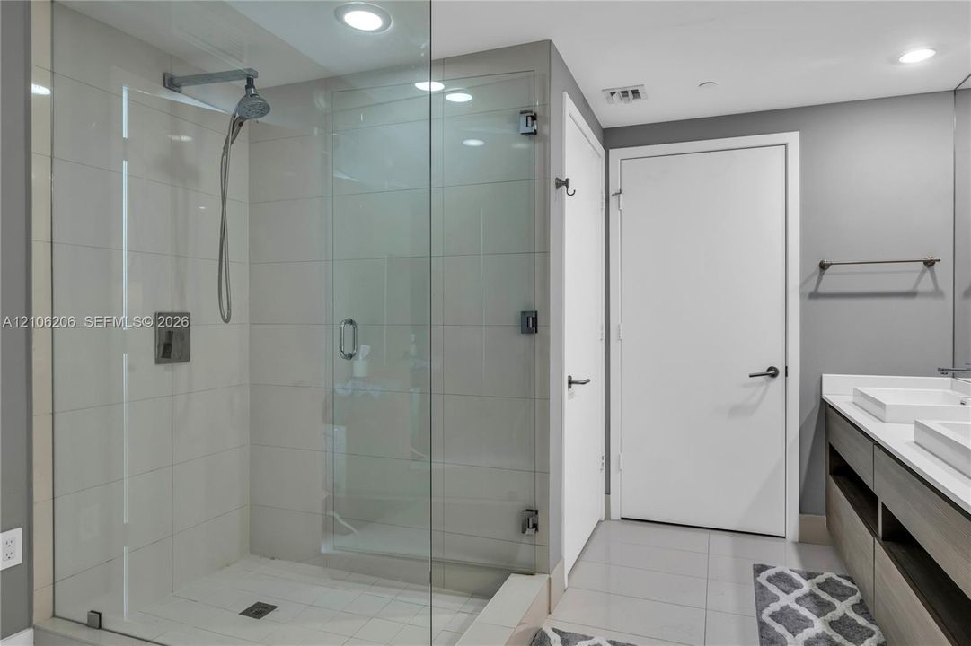 В аренду: $6,500 (3 спален, 2 ванн, 1395 Квадратных фут)