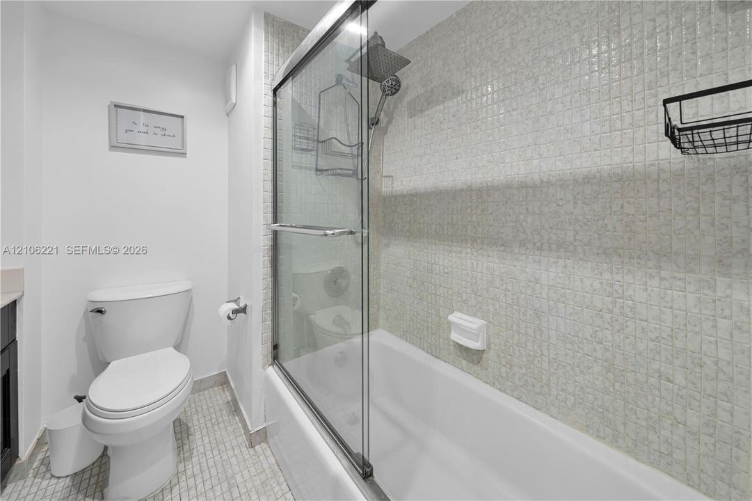 На продажу: $369,000 (3 спален, 2 ванн, 952 Квадратных фут)