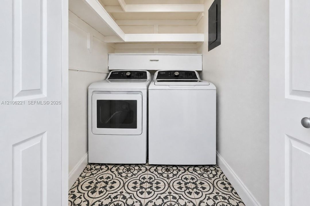 Private Laundry
