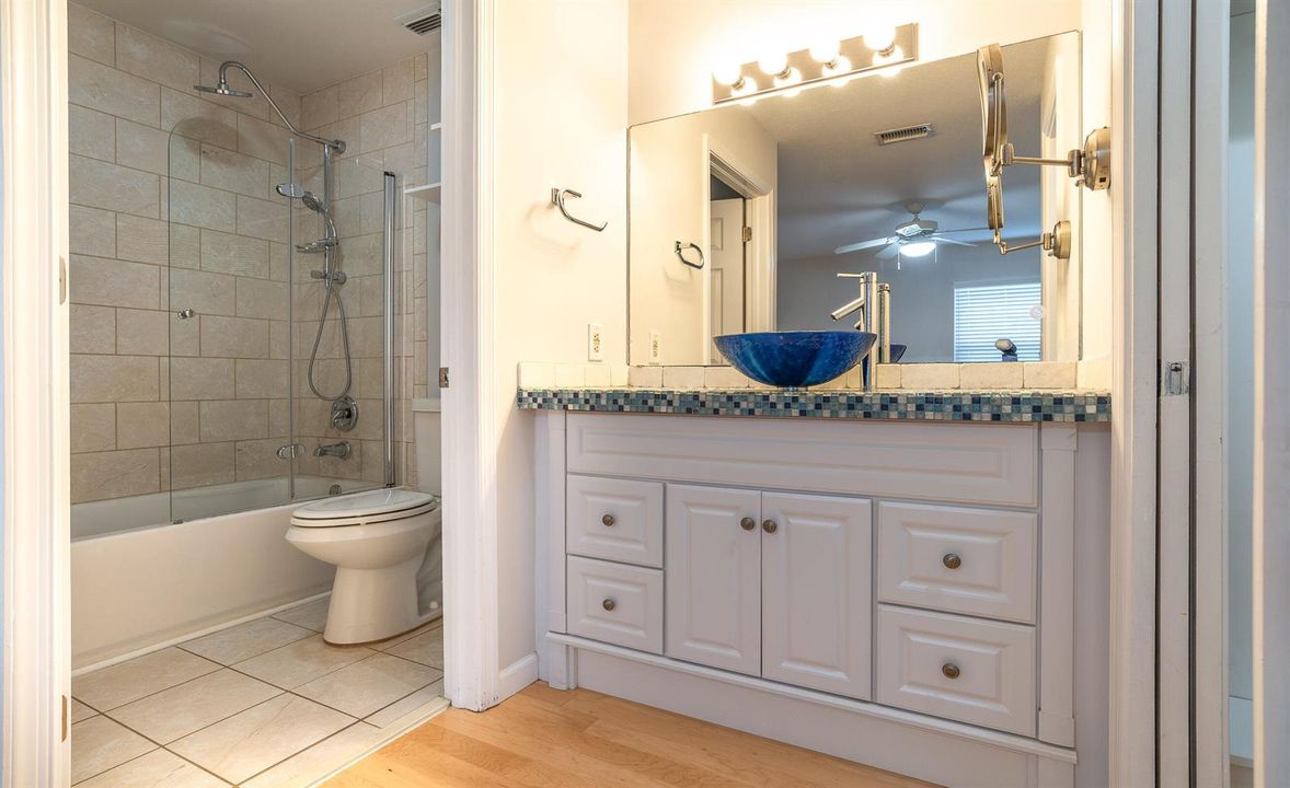 22-8695-2755 Casita Way 203-MLS