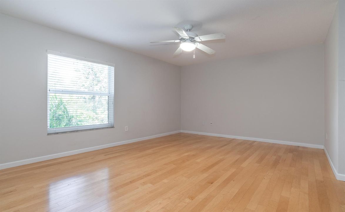 20-8692-2755 Casita Way 203-MLS
