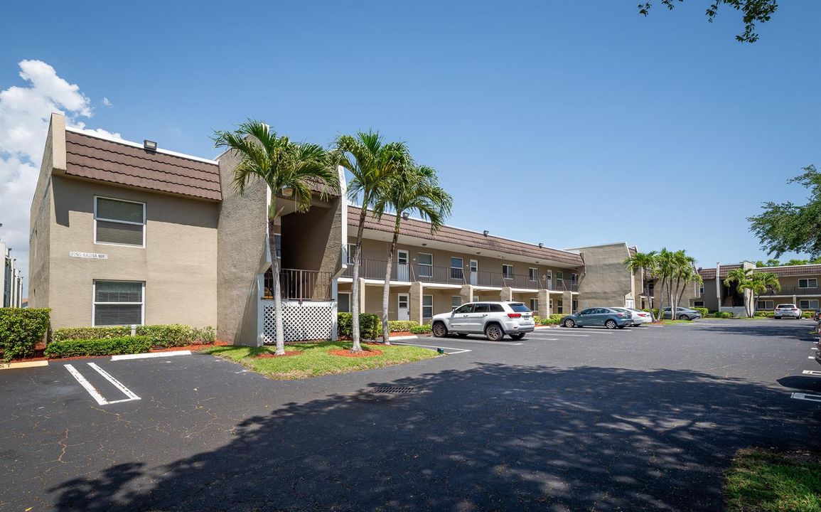 29-8642-2755 Casita Way 203-MLS