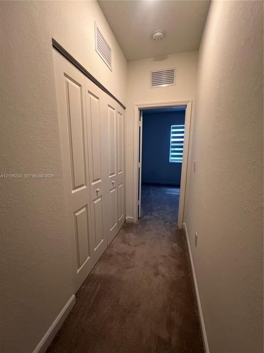 В аренду: $3,550 (3 спален, 2 ванн, 1706 Квадратных фут)