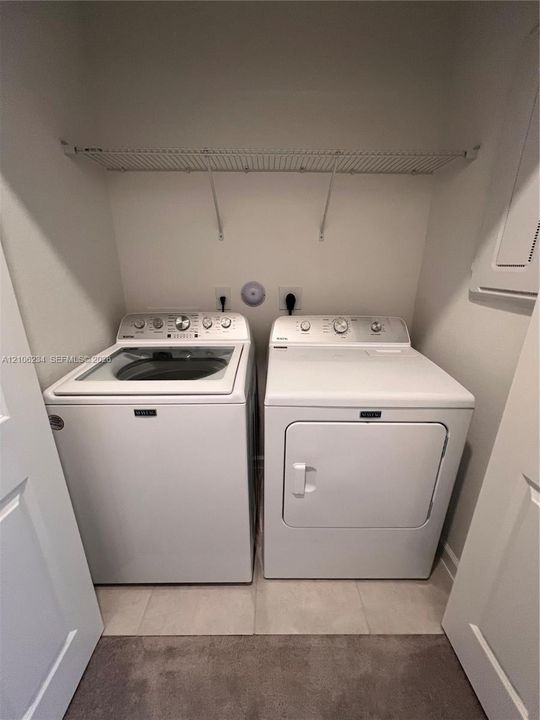 В аренду: $3,550 (3 спален, 2 ванн, 1706 Квадратных фут)