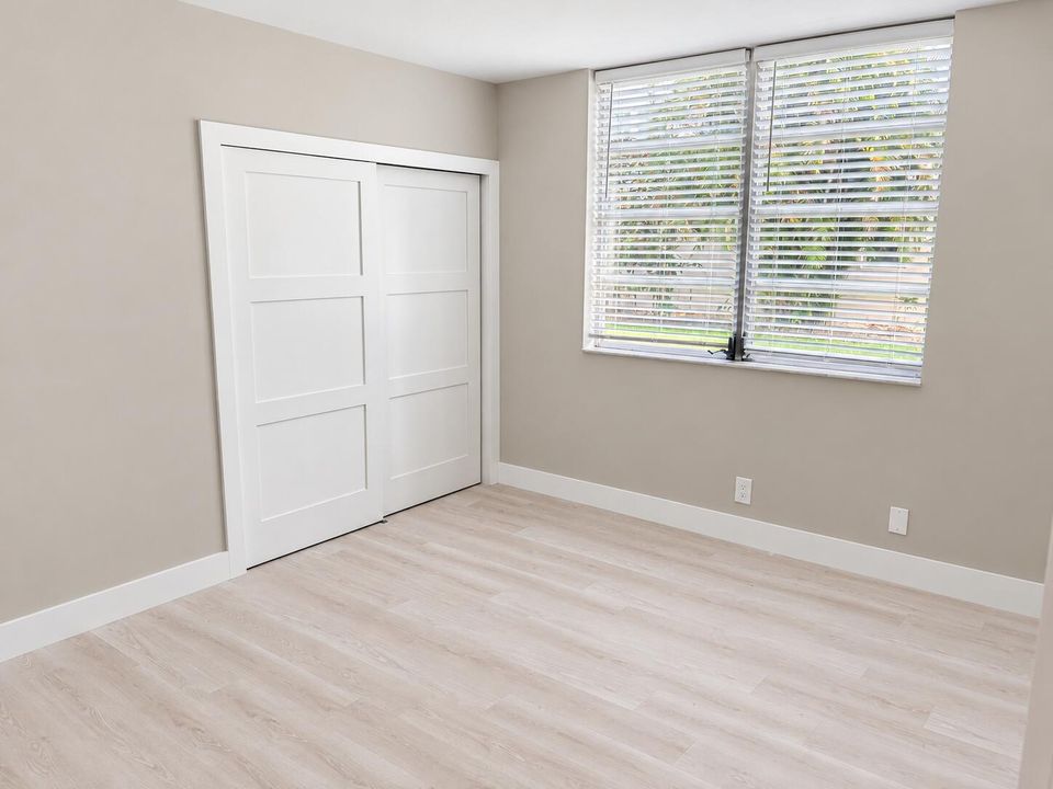 Palm Secnd Bed 1