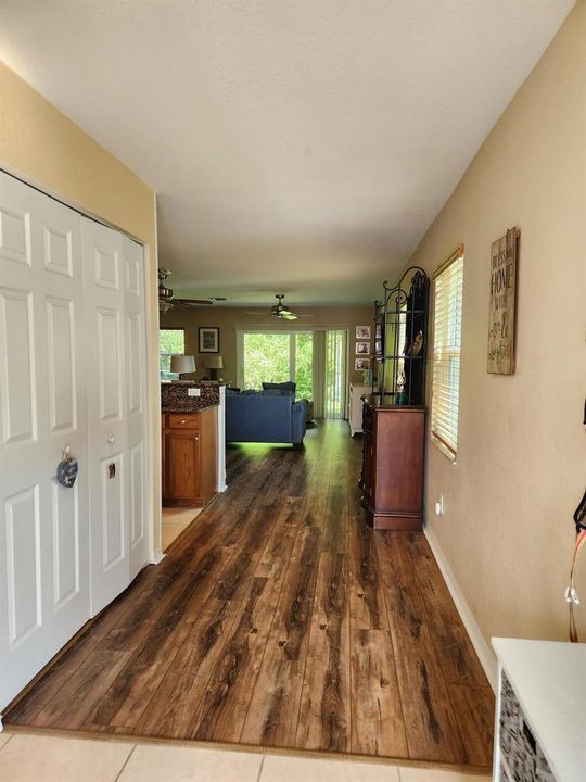 Foyer looking toward slider