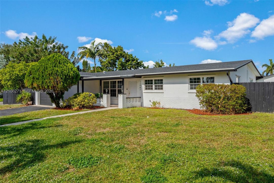 En Venta: $639,900 (4 camas, 2 baños, 2265 Pies cuadrados)
