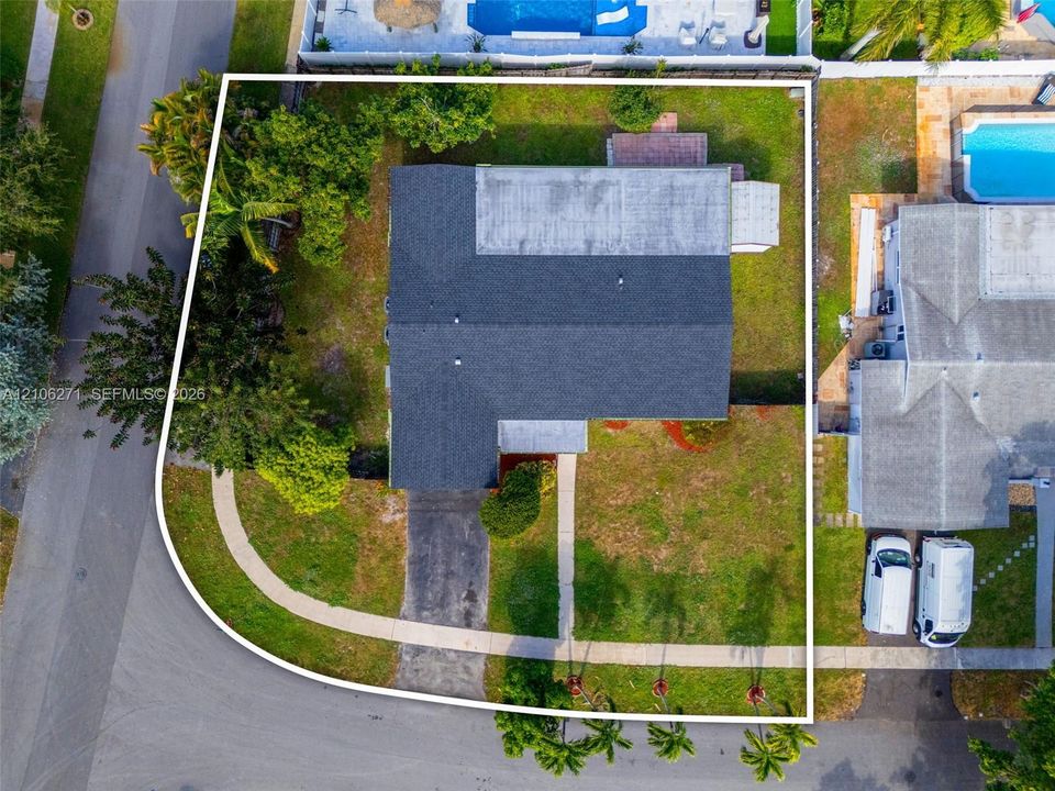 En Venta: $639,900 (4 camas, 2 baños, 2265 Pies cuadrados)