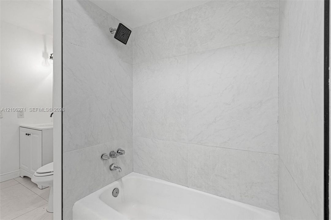 En Venta: $639,900 (4 camas, 2 baños, 2265 Pies cuadrados)