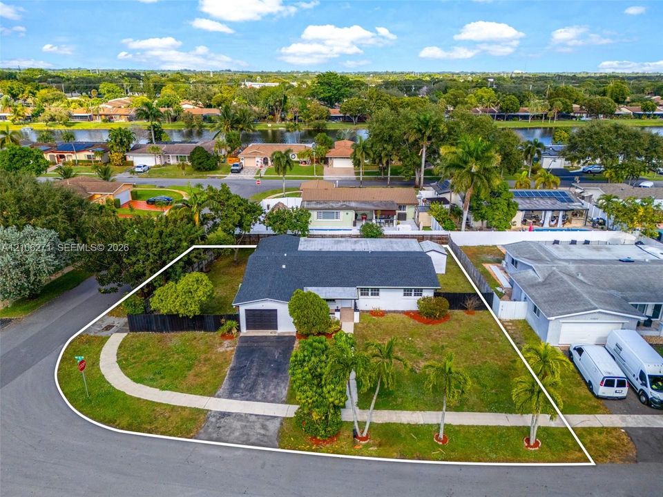 En Venta: $639,900 (4 camas, 2 baños, 2265 Pies cuadrados)