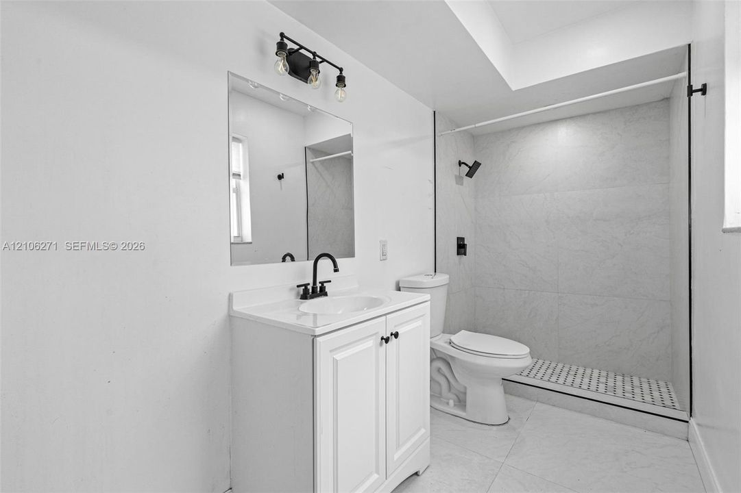 En Venta: $639,900 (4 camas, 2 baños, 2265 Pies cuadrados)