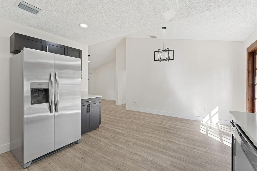 2136-80th-Ave-HigMedia-025