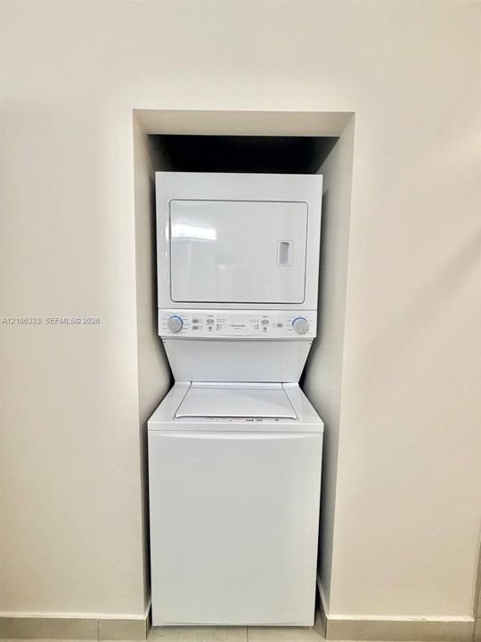 En Renta: $1,990 (1 camas, 1 baños, 839 Pies cuadrados)