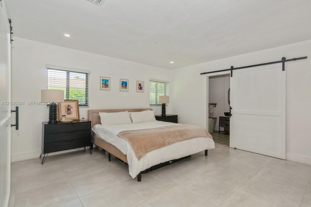 For Sale: $2,299,000 (4 beds, 3 baths, 2780 Square Feet)