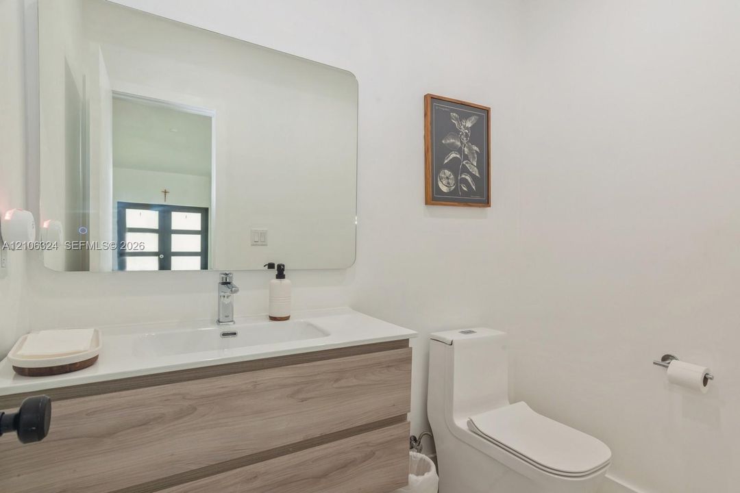 For Sale: $2,299,000 (4 beds, 3 baths, 2780 Square Feet)