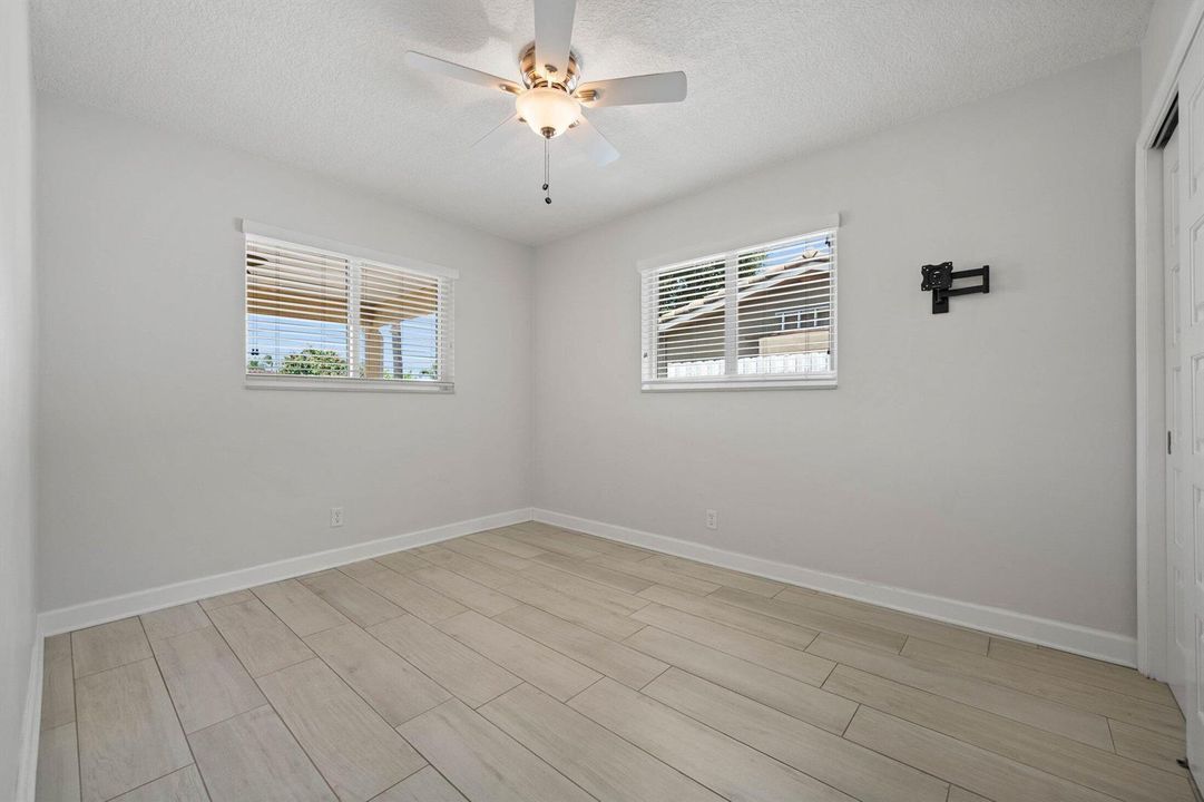 2255 SE 12th St Pompano Beach-11