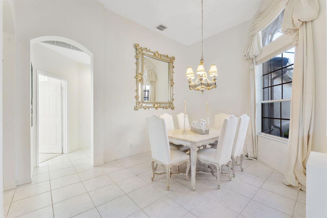 Formal Dining