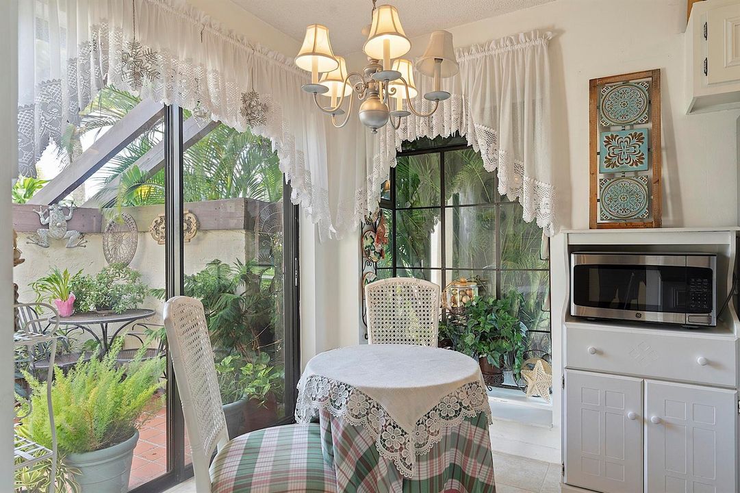 3647 Willa Way - 008