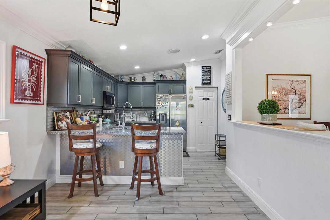 2099 SW Newport Isles Blvd_Vinesha Clark