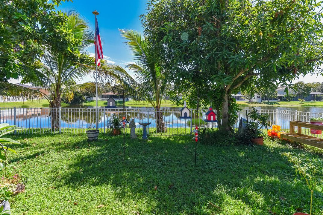 2099 SW Newport Isles Blvd_Vinesha Clark
