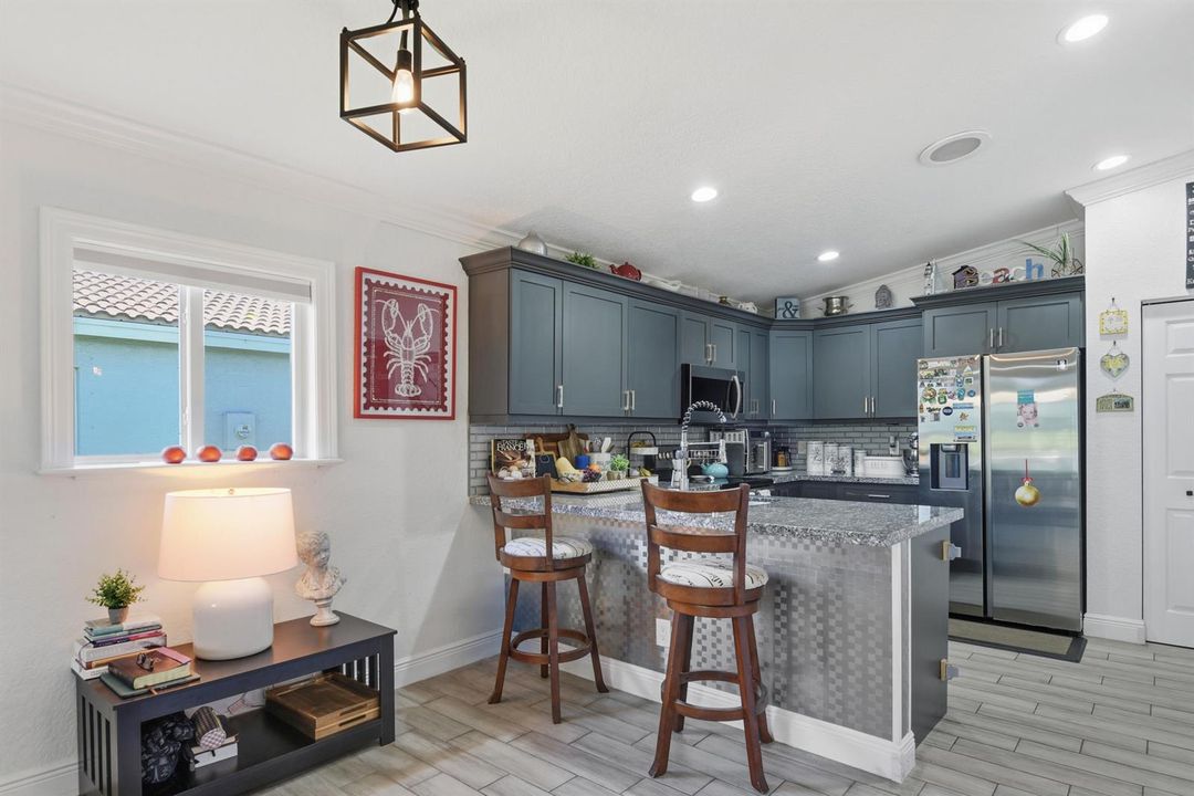 2099 SW Newport Isles Blvd_Vinesha Clark