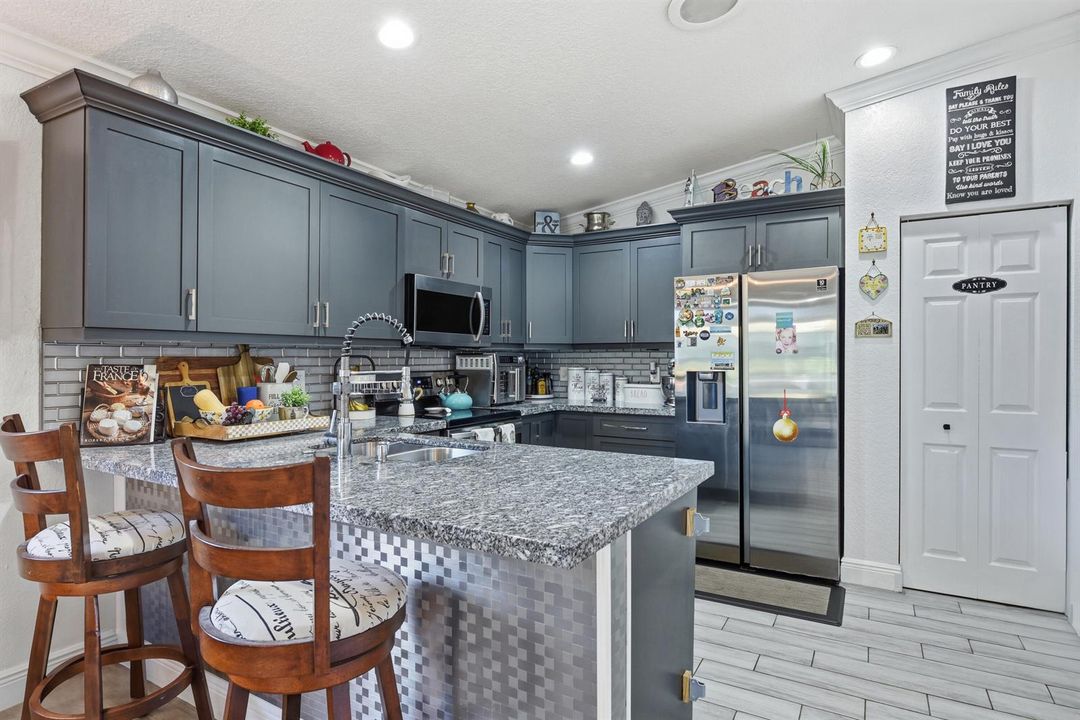 2099 SW Newport Isles Blvd_Vinesha Clark