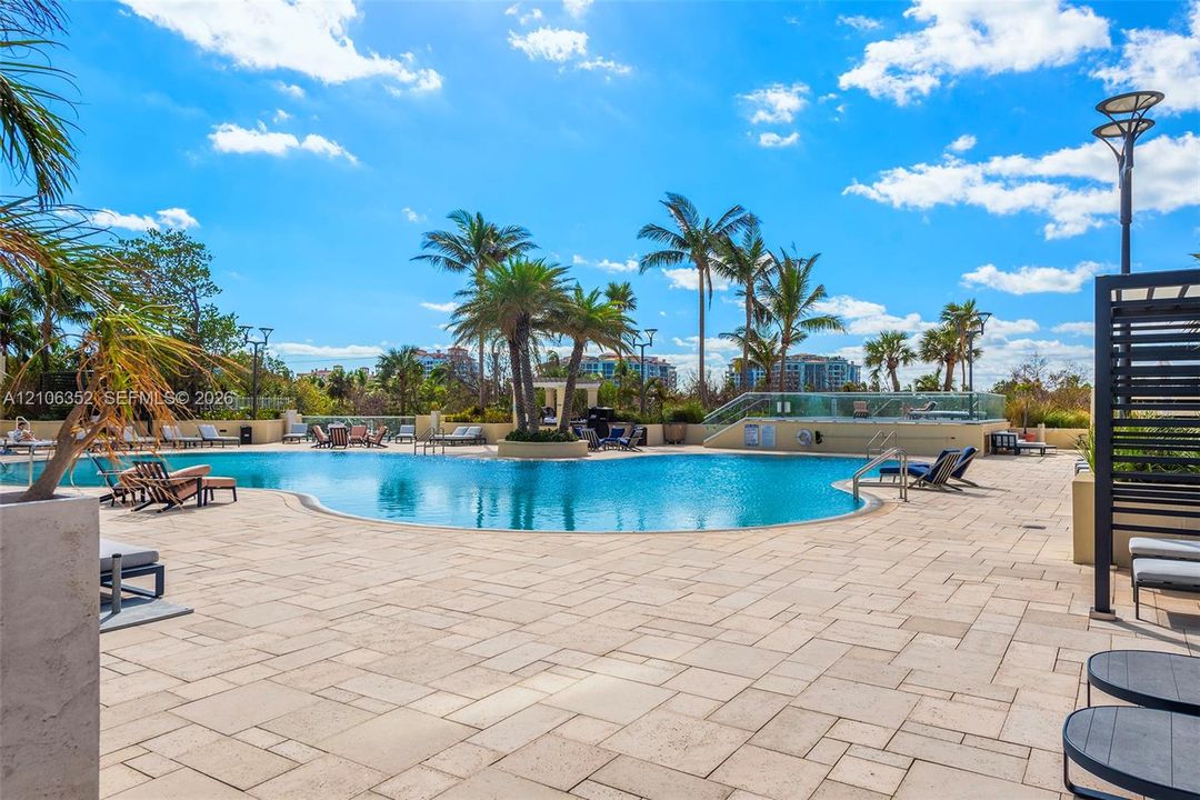 For Rent: $11,500 (2 beds, 2 baths, 1780 Square Feet)