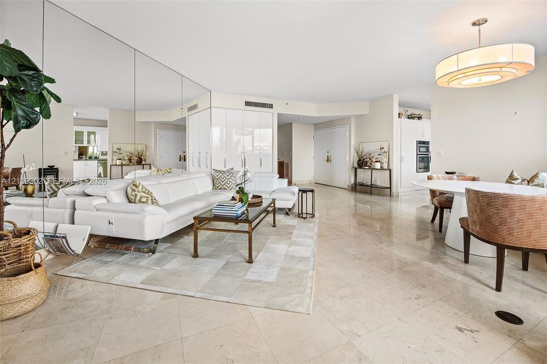 For Rent: $11,500 (2 beds, 2 baths, 1780 Square Feet)