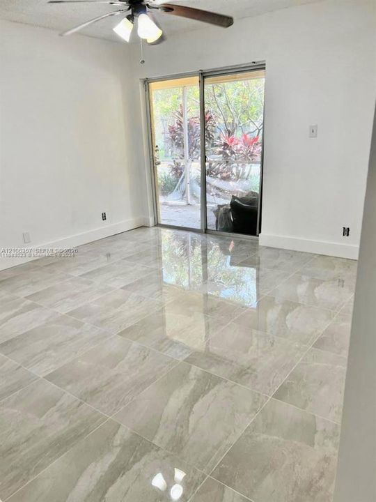 For Sale: $184,900 (2 beds, 2 baths, 1030 Square Feet)