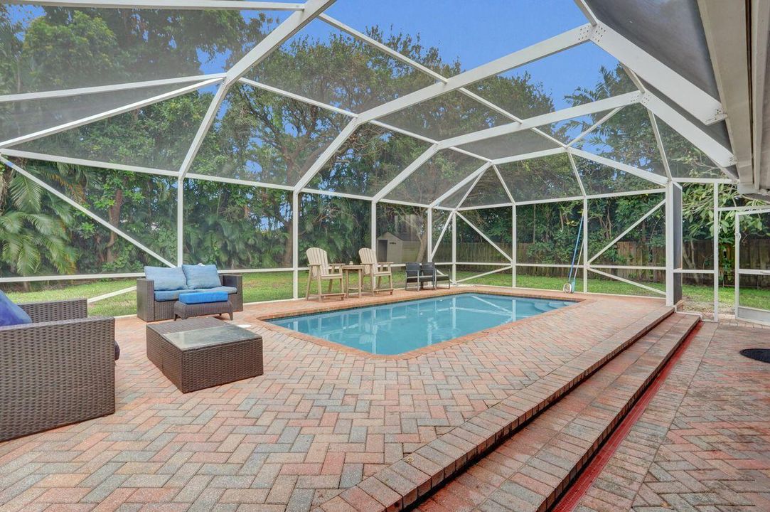 Screened Pool