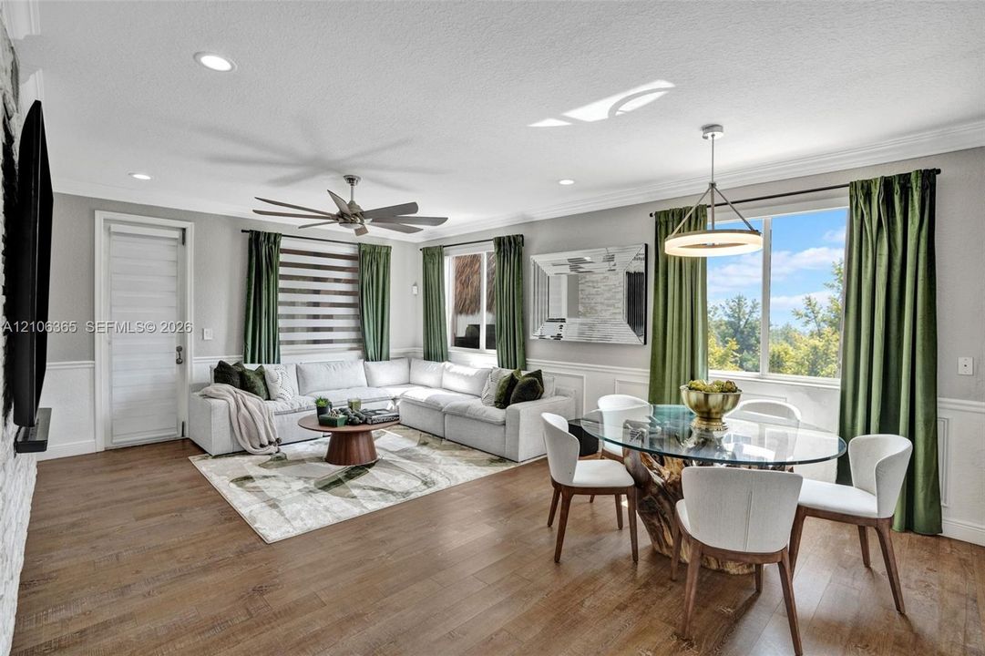 En Venta: $989,000 (6 camas, 4 baños, 3572 Pies cuadrados)