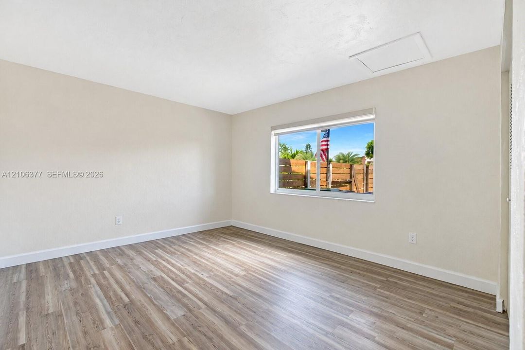 For Sale: $607,000 (3 beds, 3 baths, 1441 Square Feet)