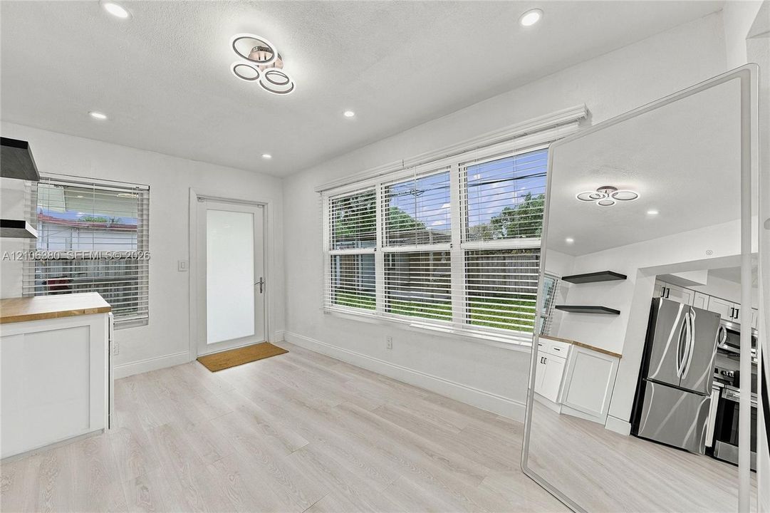 For Rent: $4,300 (4 beds, 3 baths, 1428 Square Feet)