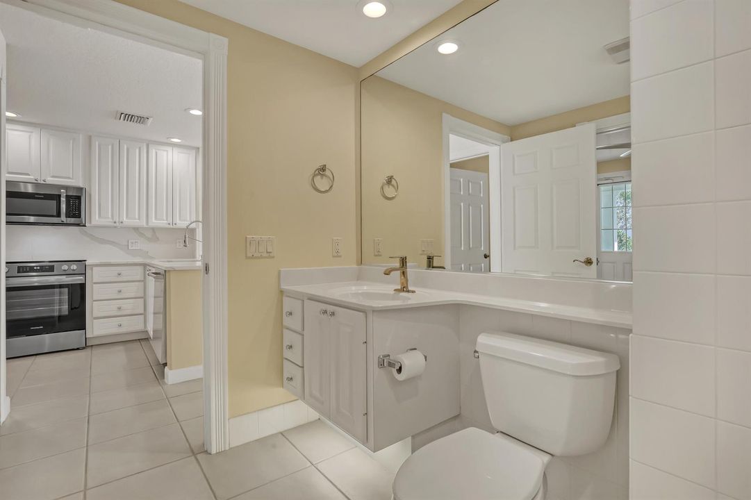Downstair Full Bath