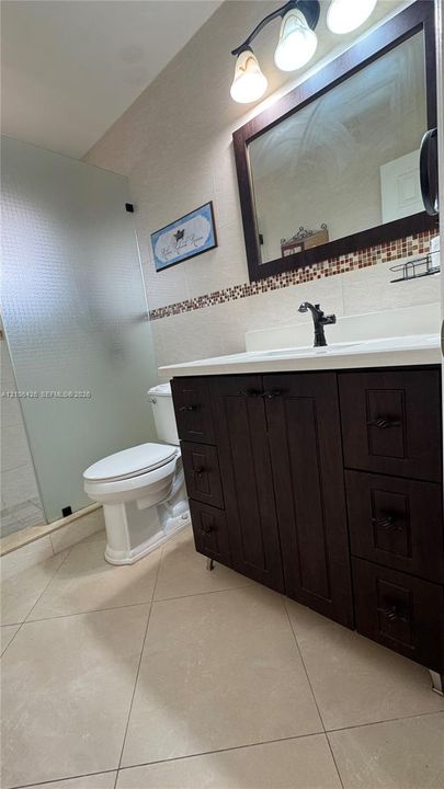En Venta: $669,000 (3 camas, 2 baños, 1915 Pies cuadrados)