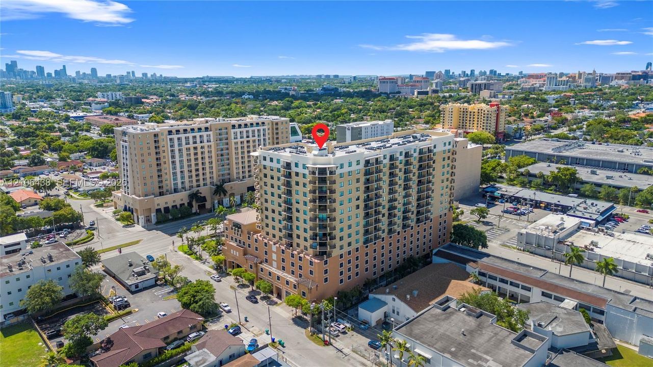 For Sale: $340,000 (1 beds, 1 baths, 744 Square Feet)