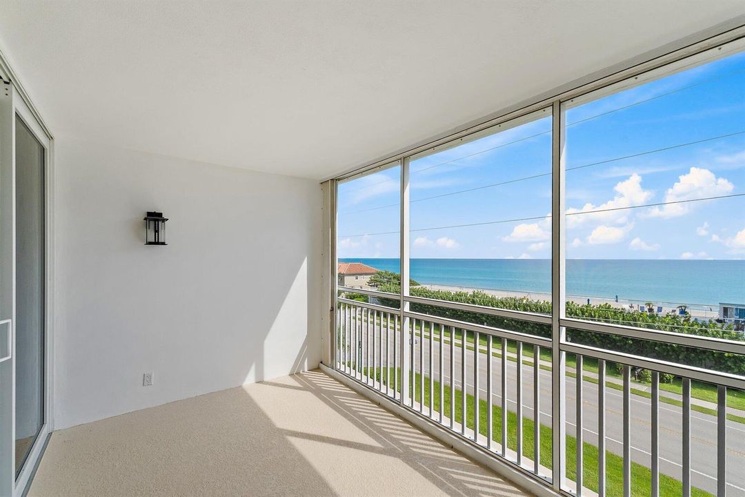 010-911OceanDr-404-JunoBeach-SMALL